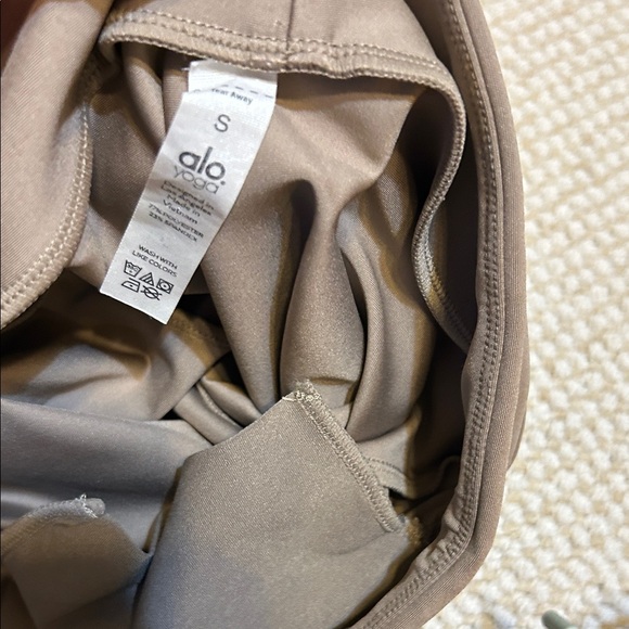 ALO & Lululemon 6 Piece Set Some NWT size 6/small - Picture 8 of 10